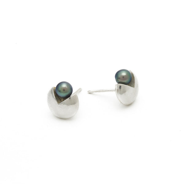 Quarter Pearl Studs